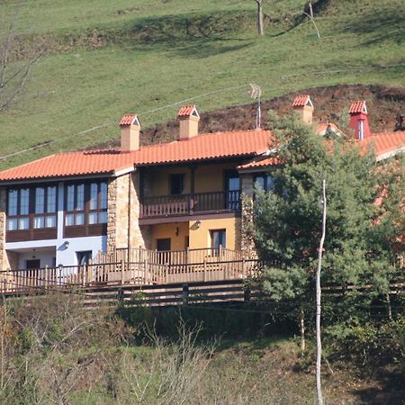 Apartamentos Rurales Obaya Villaviciosa  Buitenkant foto