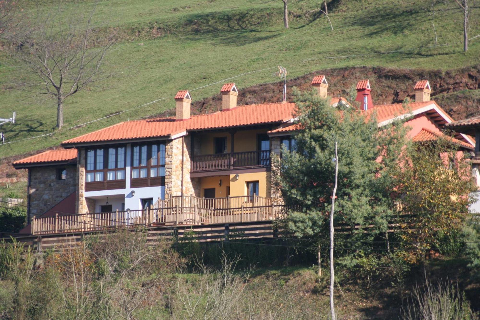 Apartamentos Rurales Obaya Villaviciosa  Buitenkant foto